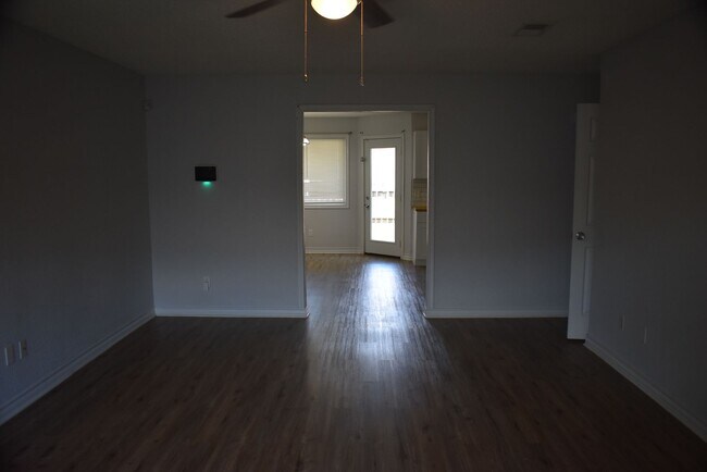 Foto del edificio - 2704 Boyd Ave