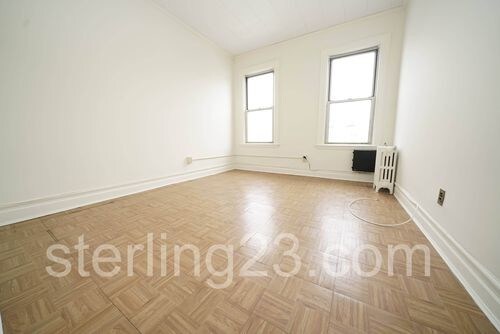 Building Photo - 24-32-32 26th St