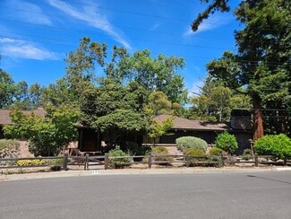 Building Photo - 120 Arroyo Way