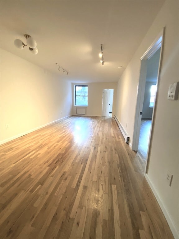 Foto del edificio - 525 W 49th St