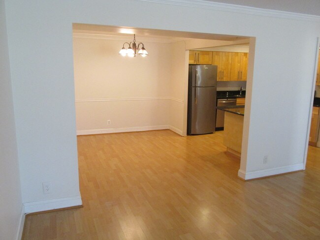 Foto del edificio - 7721 Tremayne Pl
