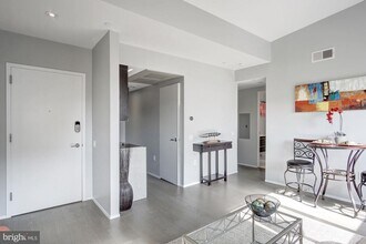 Building Photo - 2422 17th St NW