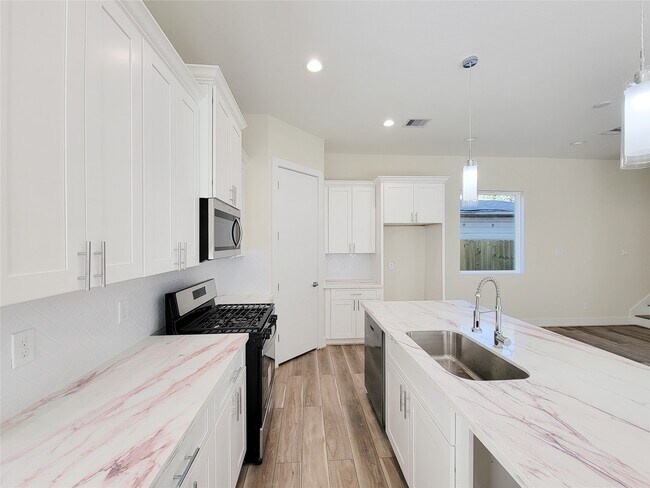 Foto del edificio - 5931 Beall St