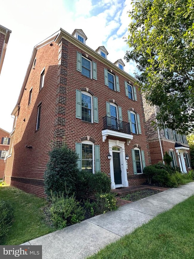 Building Photo - 493 Watkins Mill Rd
