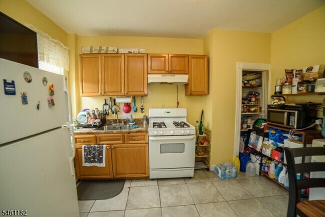 Foto del edificio - 712 E 27th St
