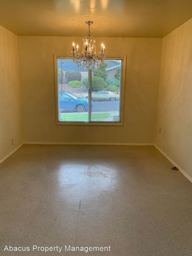 Building Photo - 3 br, 1 bath House - 1043 Miller Avenue