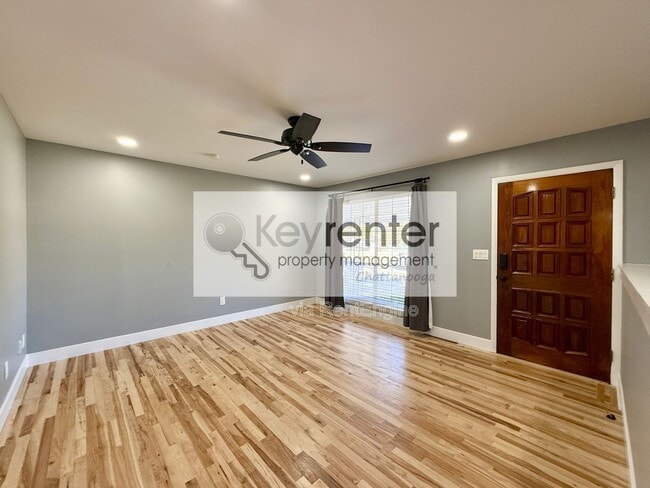 Foto del edificio - 4411 Comet Trail