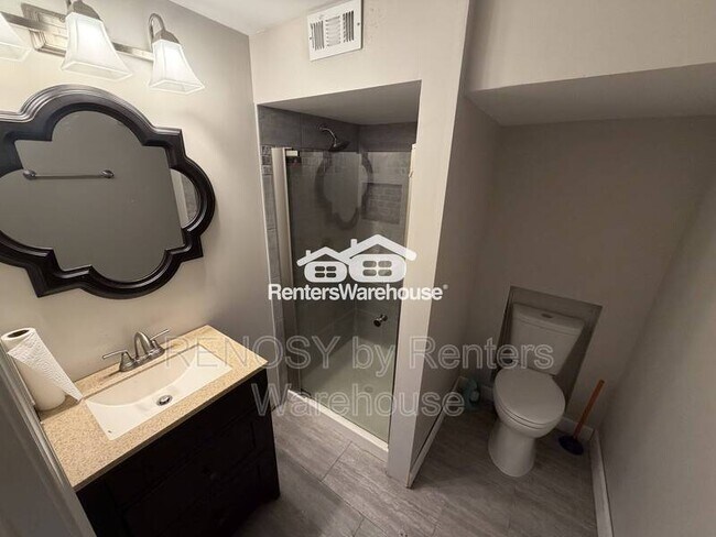 Foto del edificio - 611 Cheraton Rd
