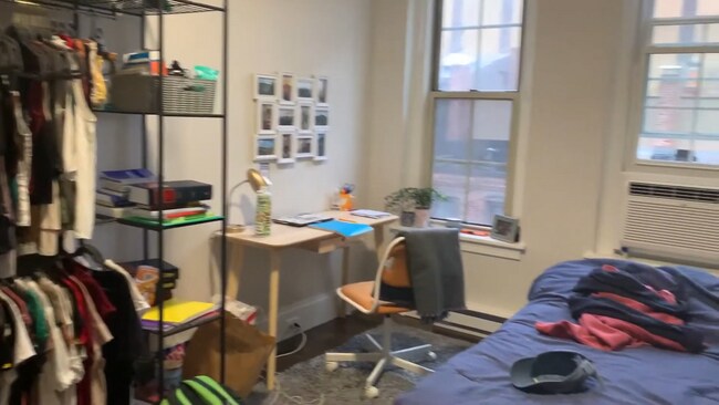 Foto del edificio - 10 Clearway St