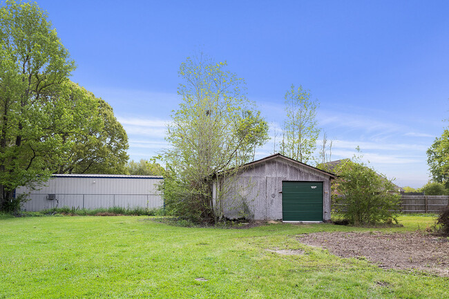 Building Photo - 101 Collingswood Dr