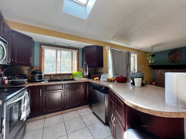 Foto del edificio - Charming 3-Bedroom Home in West Fort Colli...