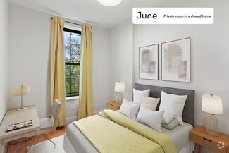 Building Photo - Private bedroom in 4 bed/1 bath Home