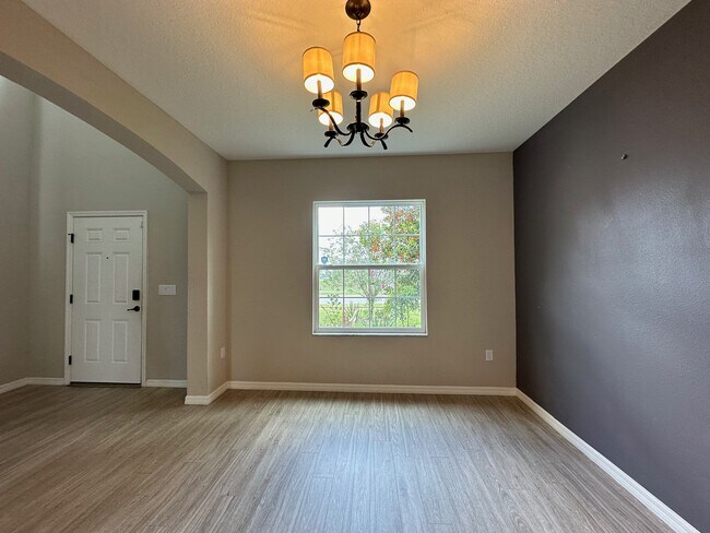 Building Photo - 165 Bella Verano Way