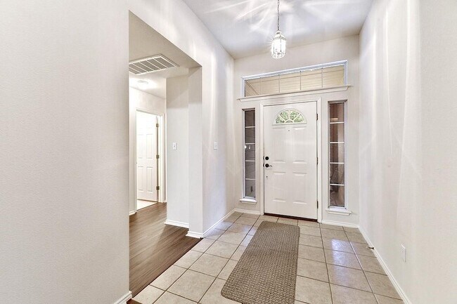 Building Photo - 10516 Beard Ave