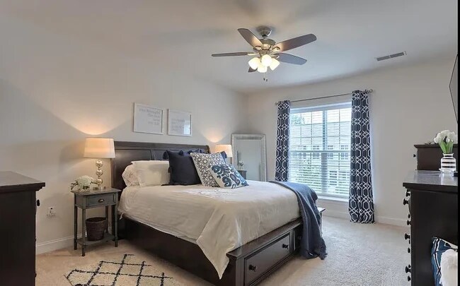 Foto del edificio - 778 Whitetail Dr