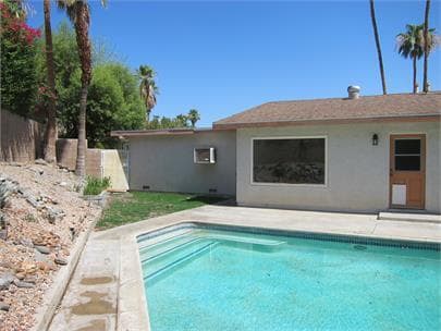 Building Photo - 39220 Karen St