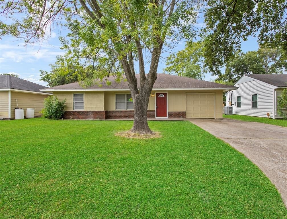 1605 Pugh Dr, Galena Park, TX 77547 House Rental in Galena Park, TX