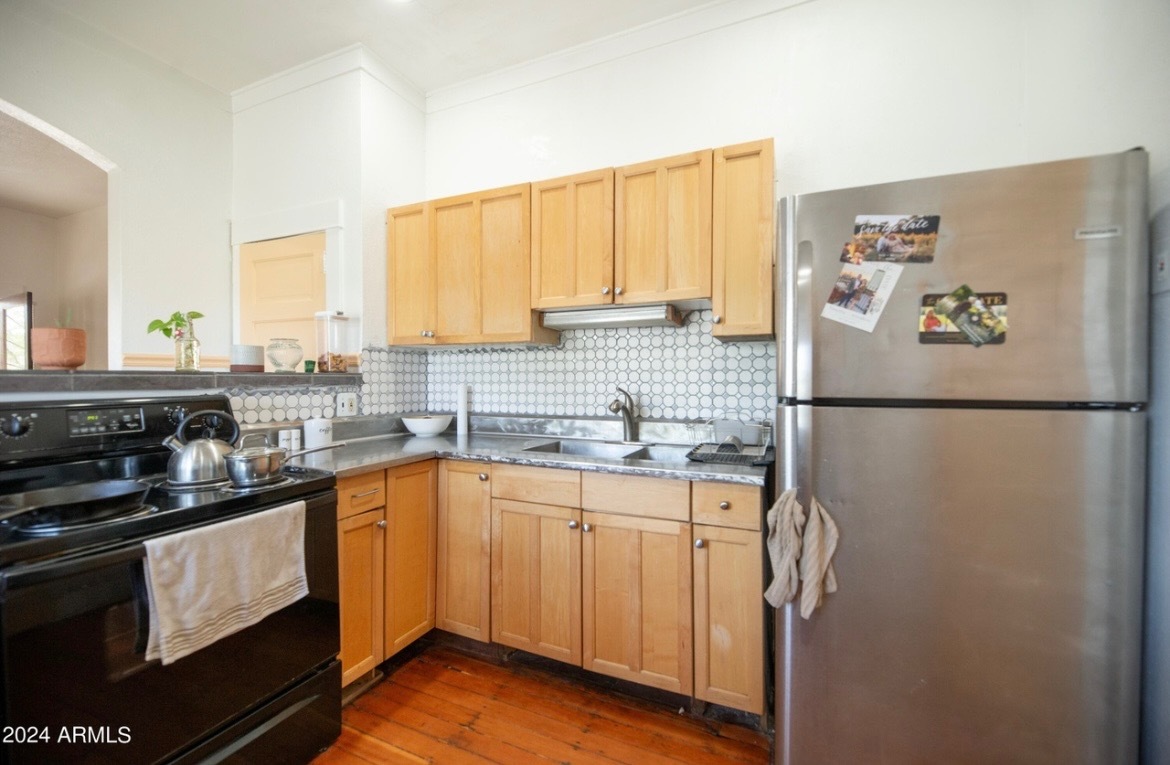 Primary Photo - 1320 W Fillmore St