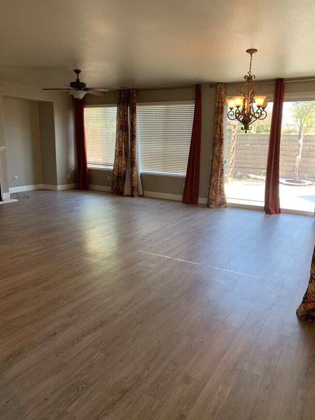 Building Photo - 2080 Henderson Way