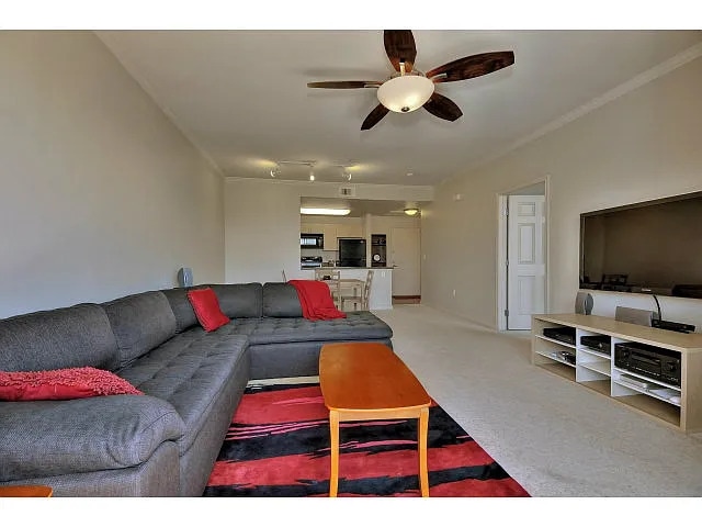 Foto del edificio - Top-Floor Corner Unit with Scenic Views | The Sonora, San Jose