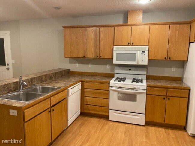 Foto del edificio - 305 N First Ave