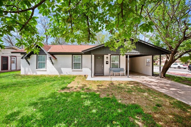 Building Photo - 8806 Parkfield Dr