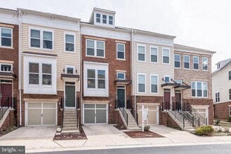 Building Photo - 42639 New Dawn Terrace