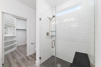 Building Photo - 14435 Gdn Grv Ct