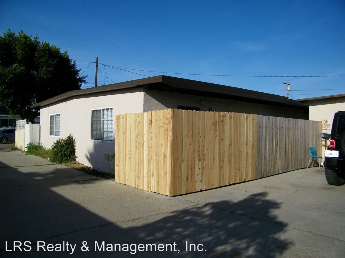 Foto principal - 743-749 Wright Rd