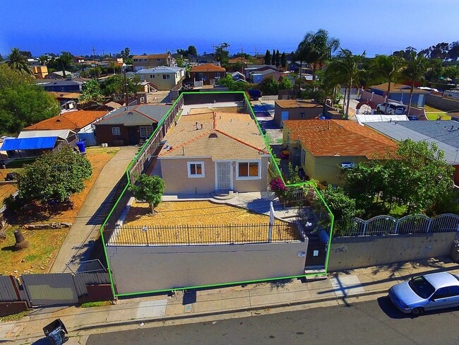 Building Photo - 3989 C St