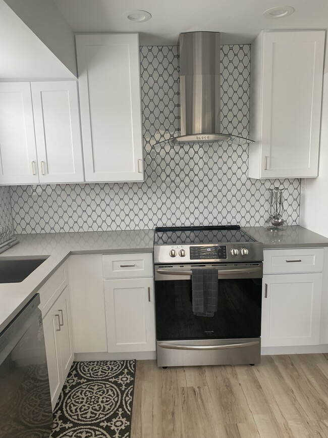 electrodomésticos nuevos - 21 Colonial Club Dr