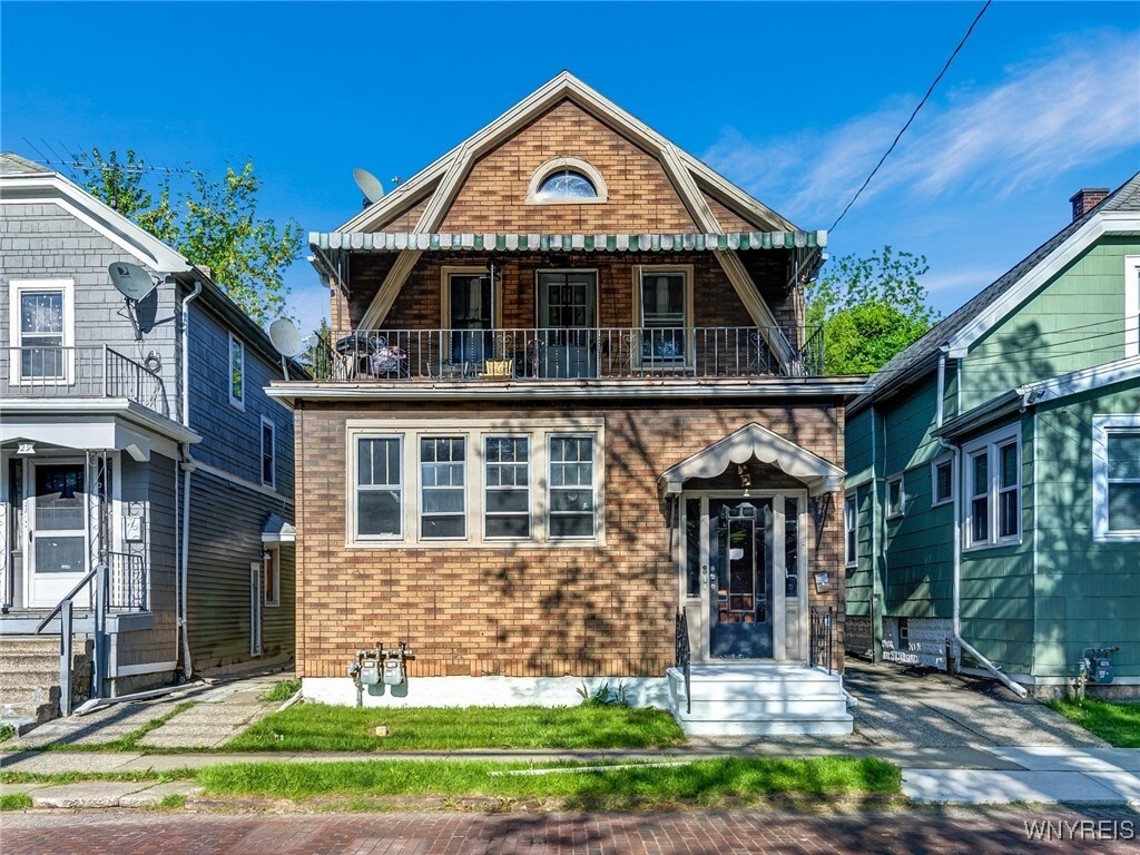 Primary Photo - 27 East End Ave