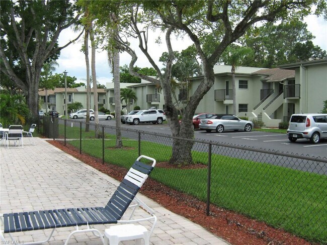 Foto del edificio - 7400 College Pkwy