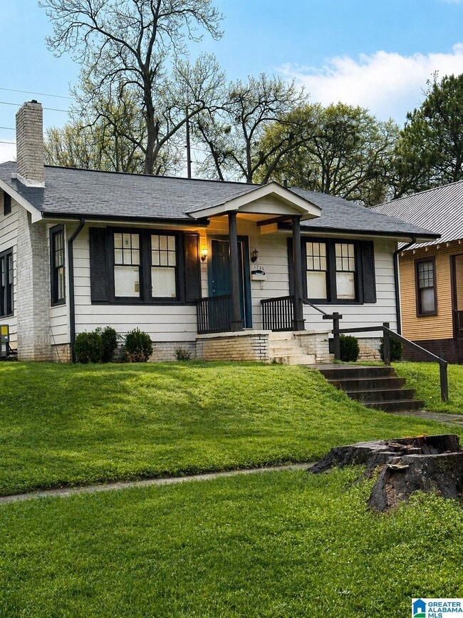 Building Photo - 1731 Exeter Ave