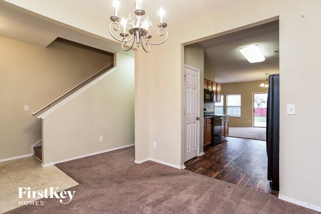 Foto del edificio - 3418 Charterhall Ln