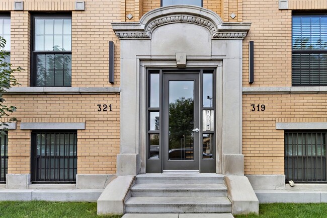 Building Photo - 319 E 44th St