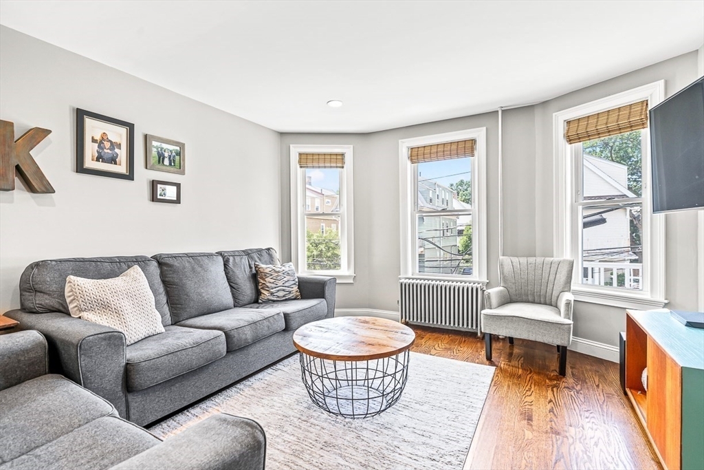 Foto principal - 127 Josephine Ave