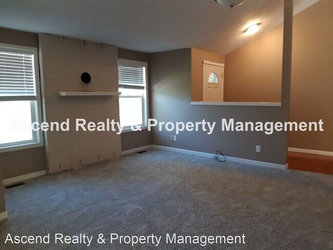 Building Photo - 3 br, 2 bath House - 7225 SW 160th Av