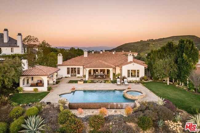 Building Photo - 25420 Prado De Azul