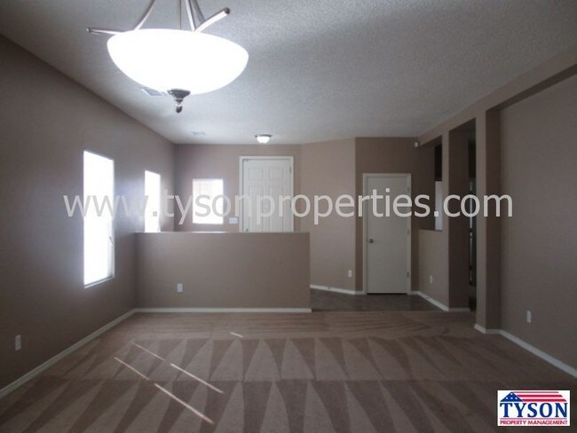 Building Photo - 6455 Shiprock Ct NE