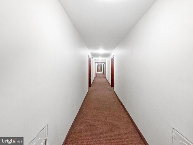 Foto del edificio - 1005 Chillum Rd
