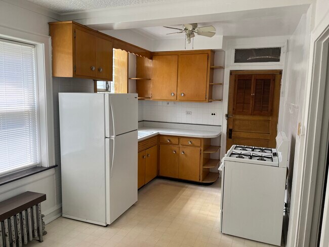 Foto del edificio - 5831 N Moody Ave