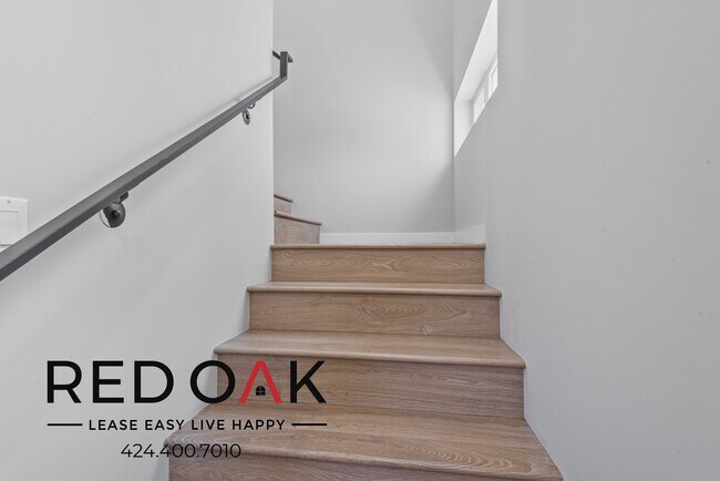 Foto del edificio - Exceptional Two-Story, Three Bedroom with ...