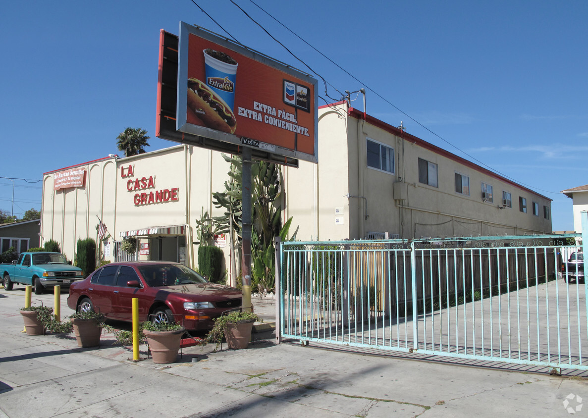 Foto del edificio - 11143 S. Inglewood Ave.