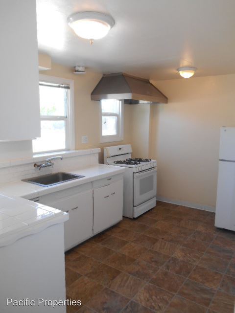 Foto del edificio - 1018-1020 Bennett Valley Rd