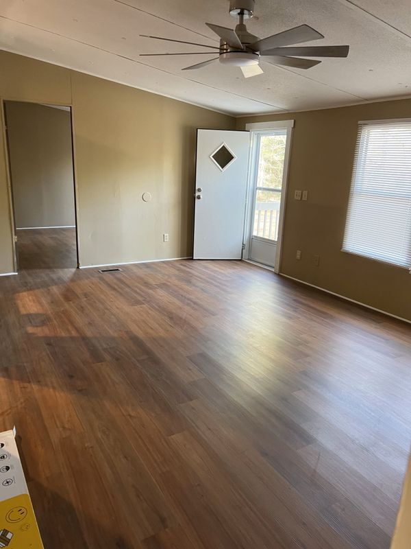Foto del edificio - 1452 Spencer Creek Rd