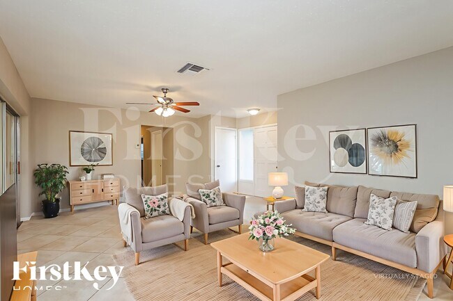 Building Photo - 1802 Ridgecrest St