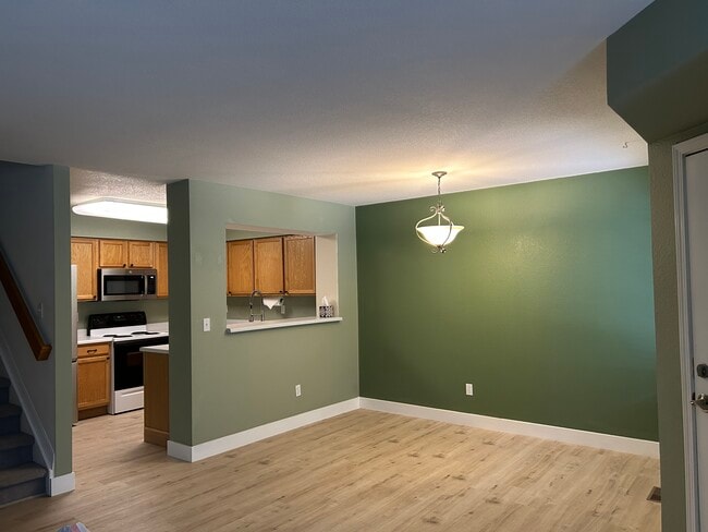 Building Photo - 6627 Antigua Dr