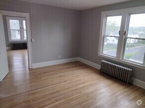 Building Photo - 76 Kibbe St