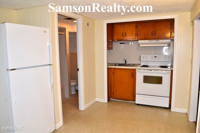 Building Photo - Studio, 1 bath Condo - 184 newport av 5 Un...